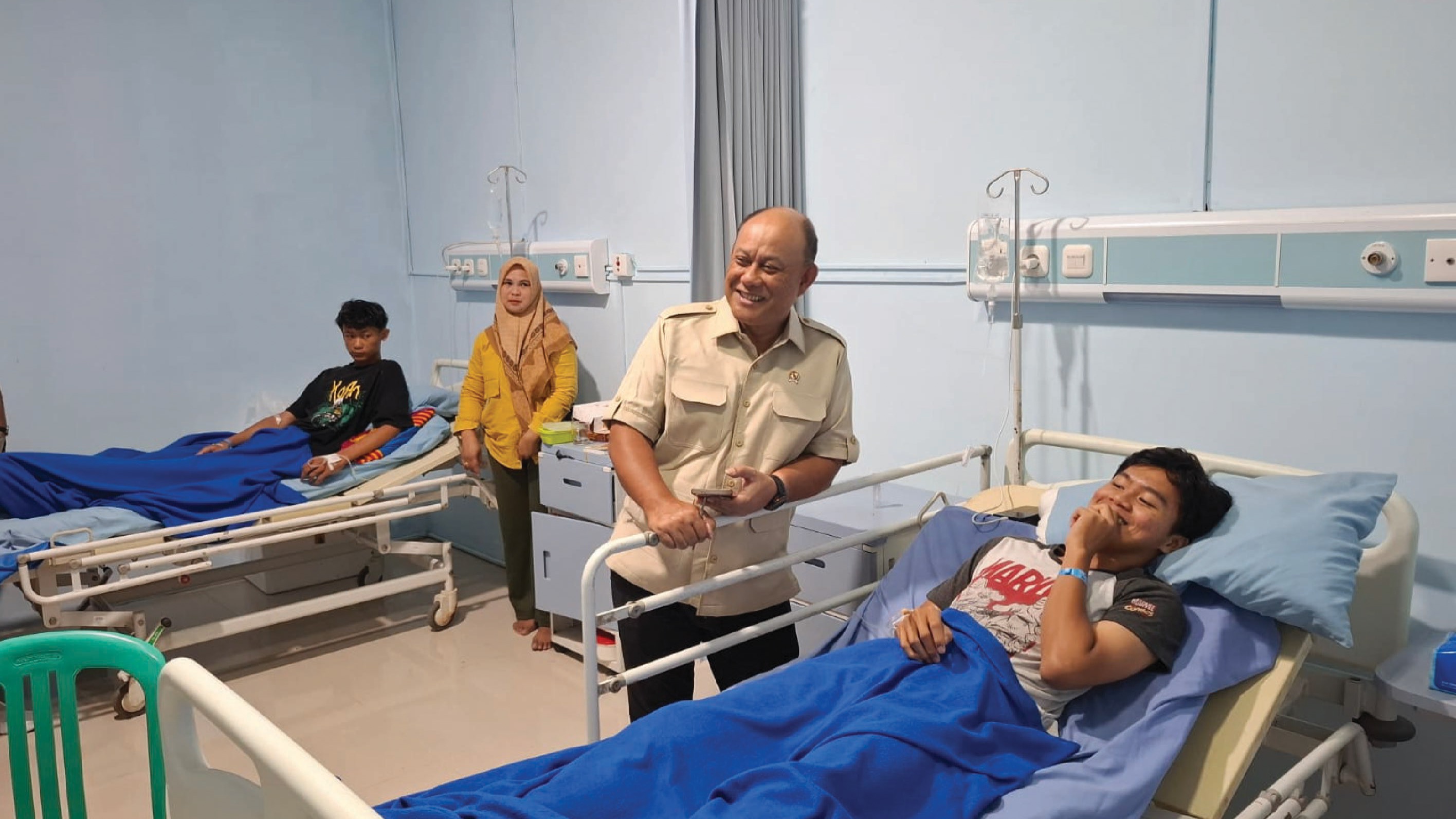 Kepala BGN Sumatera Barat Kunjungi Siswa Cianjur: Tegaskan Komitmen Perbaikan, Perlindungan Anak, dan Gizi untuk Kecerdasan Bangsa